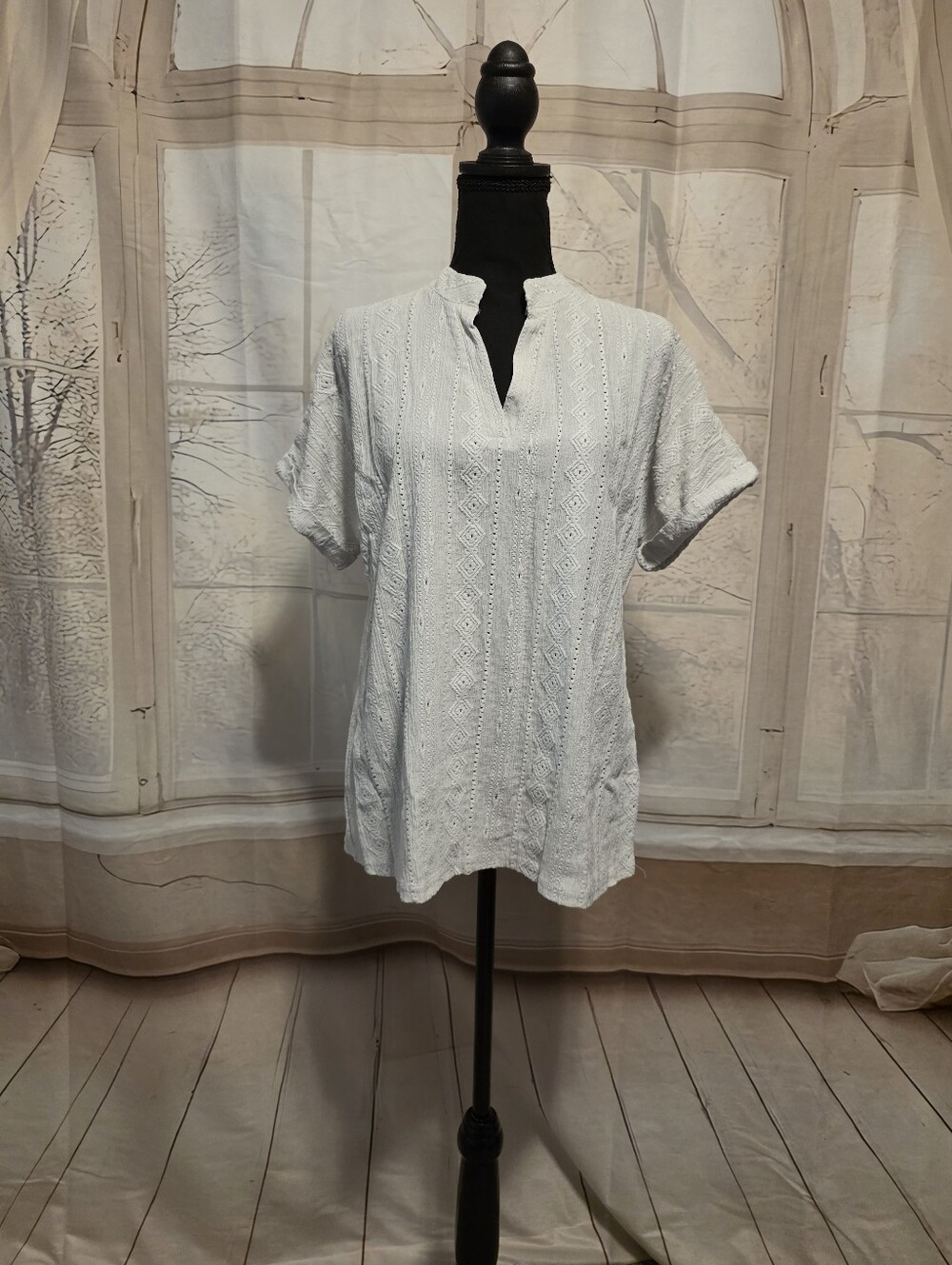 Kohl's White Eyelet Split-Neck Tunic